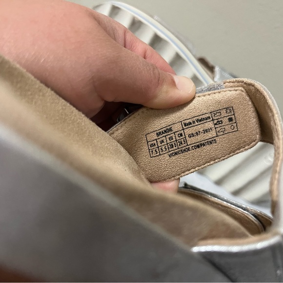 Vionic Brandie Silver Dual Strap Plaform Slide Sandal Shoes Comfort Wms US 7.5 - Picture 9 of 11